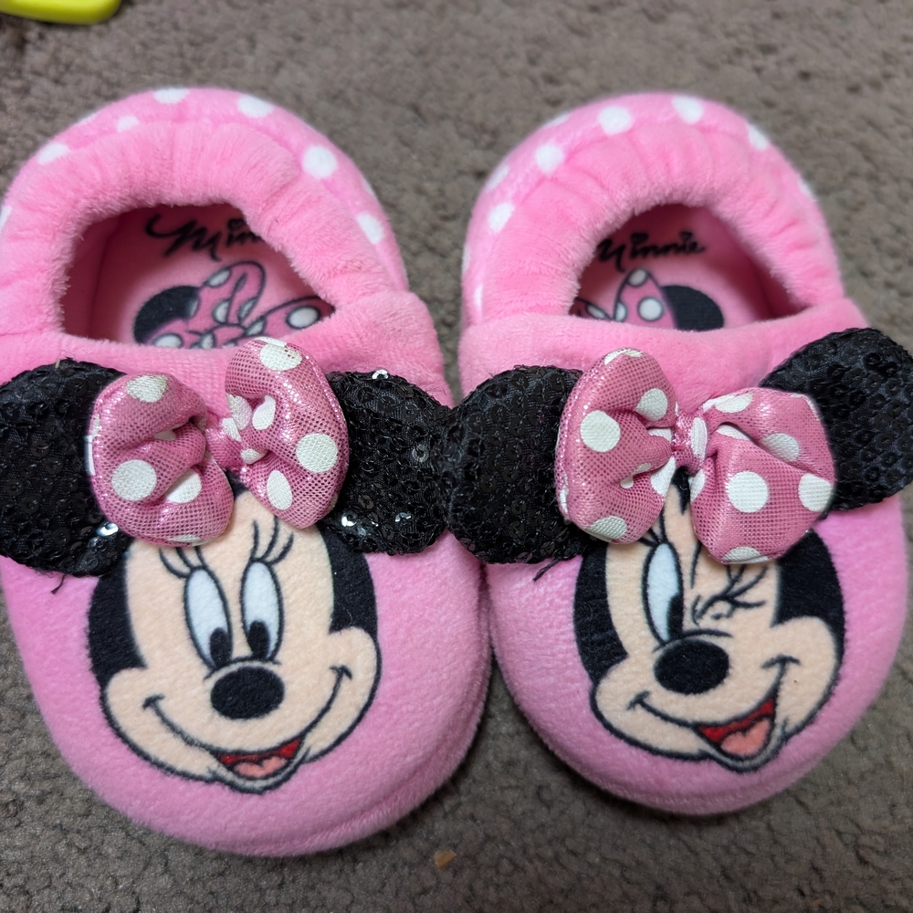 Disney Kids Pink Minnie Mouse Slippers